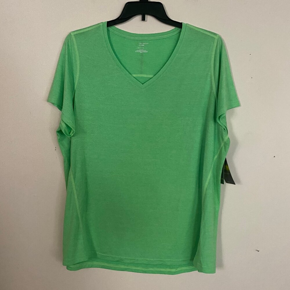Tek Gear Performance V-Neck Tee 2X